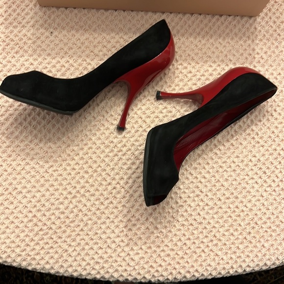 Miu Miu black and red heel - Picture 3 of 9